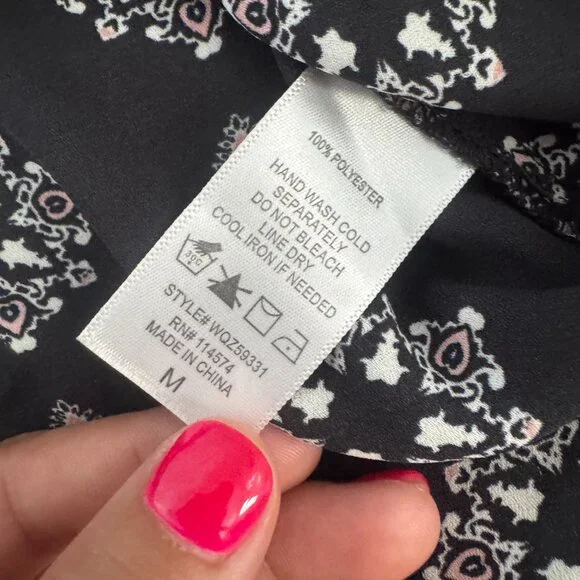 🔥 4 for $20 DEAL 🔥 Pleione Black Printed Blouse Size M - Picture 9 of 9